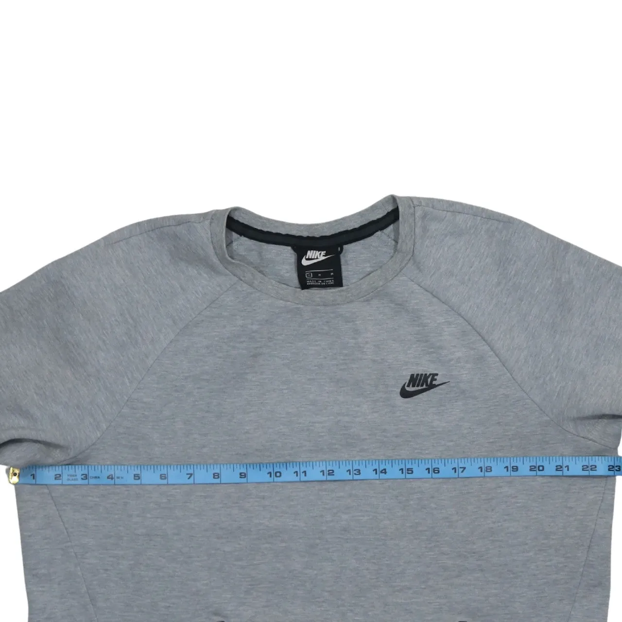 Nike Grey Sweatshirt Men's Medium Embroidered Swoosh Front Pocket Crewneck Pullover Top sold by Vintage Club product image thumbnail 5