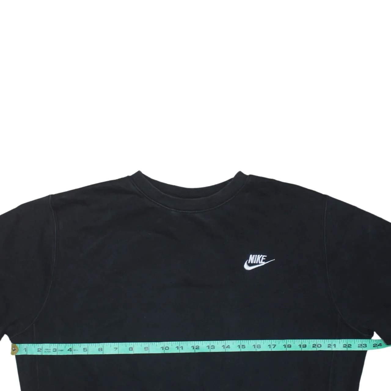 Nike Black Sweatshirt Men's Medium Embroidered Swoosh Logo Crewneck Pullover Fleece Top sold by Vintage Club product image thumbnail 5