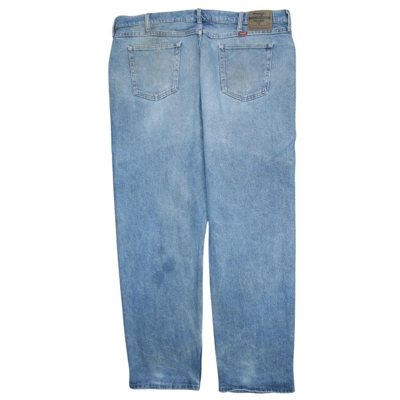 Wrangler Light Blue Jeans Men's 42x32 Relaxed Fit Faded Denim Classic Five Pocket Trousers sold by Vintage Club