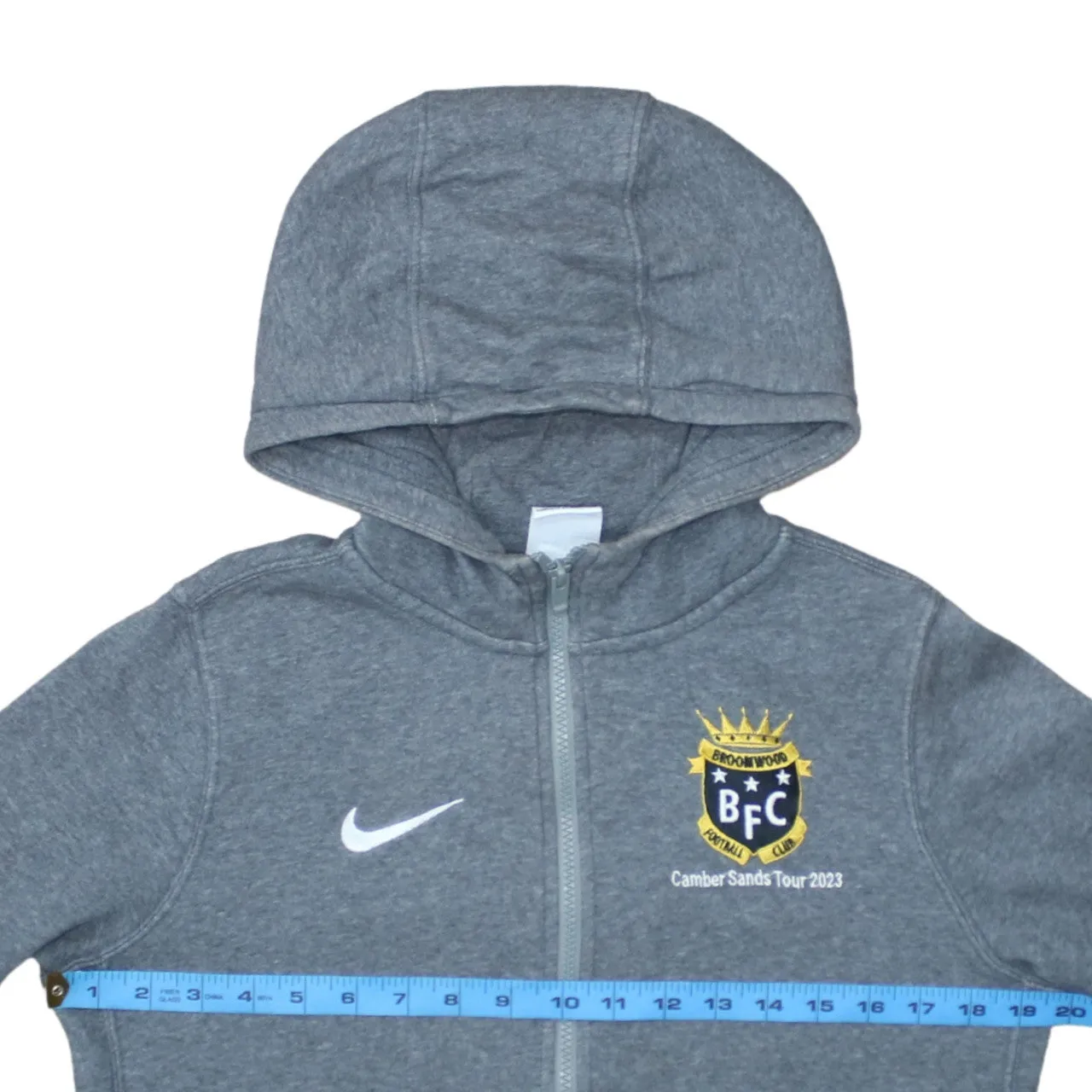 Nike Grey Zip Hoodie Women's Large Printed Crest Logo Split Pocket Fleece Top sold by Vintage Club product image thumbnail 5