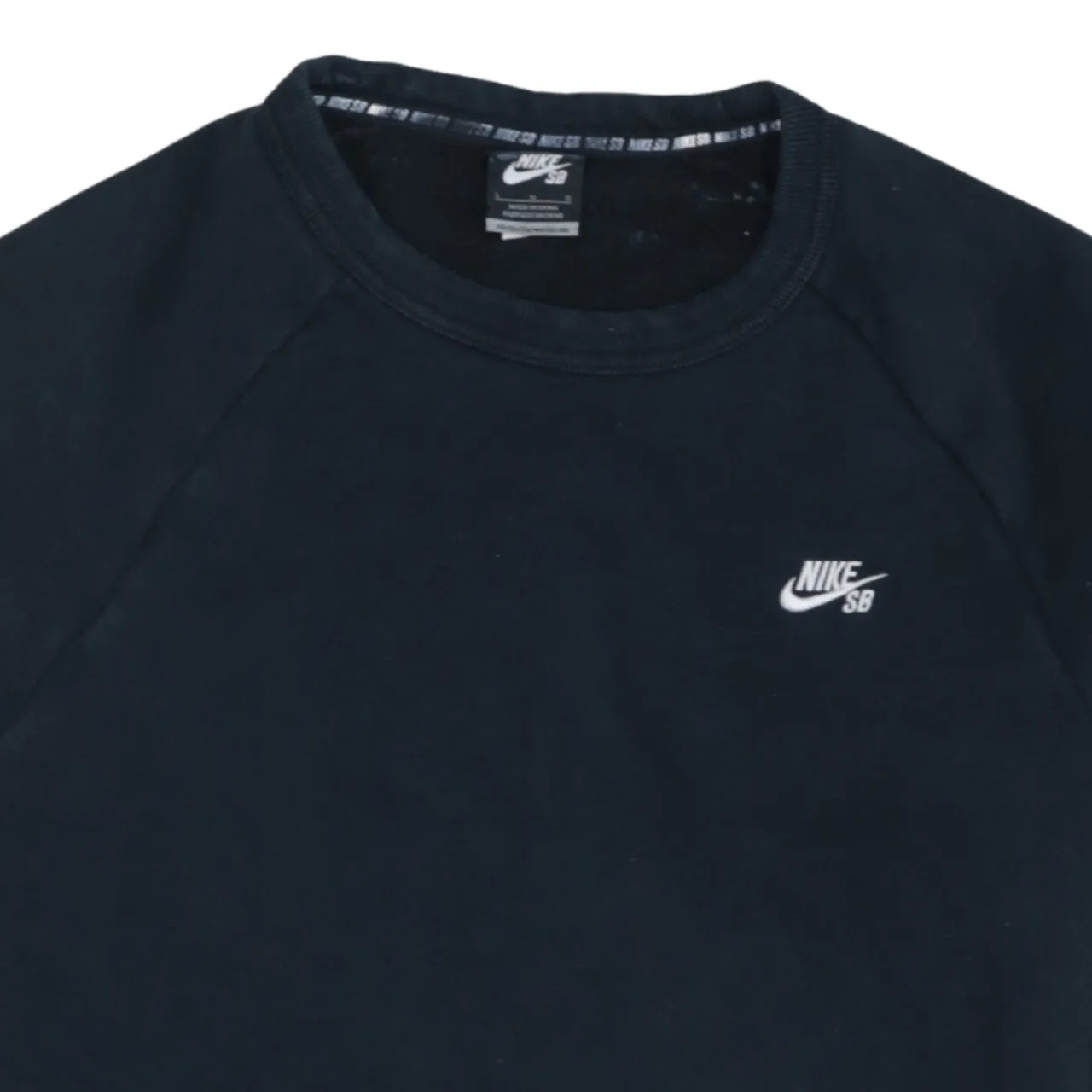 Nike Black Sweatshirt Women’s Large Embroidered SB Logo Raglan Sleeves Fleece Pullover Jumper sold by Vintage Club product image thumbnail 3