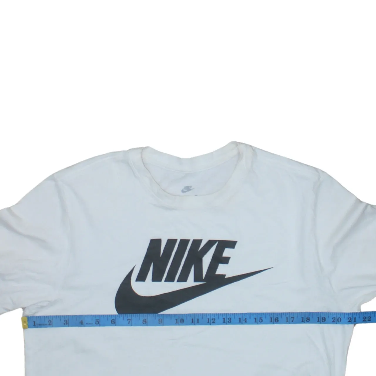 Nike 90's Center Middle Swoosh Crew Neck T Shirt Medium White sold by Vintage Club product image thumbnail 5