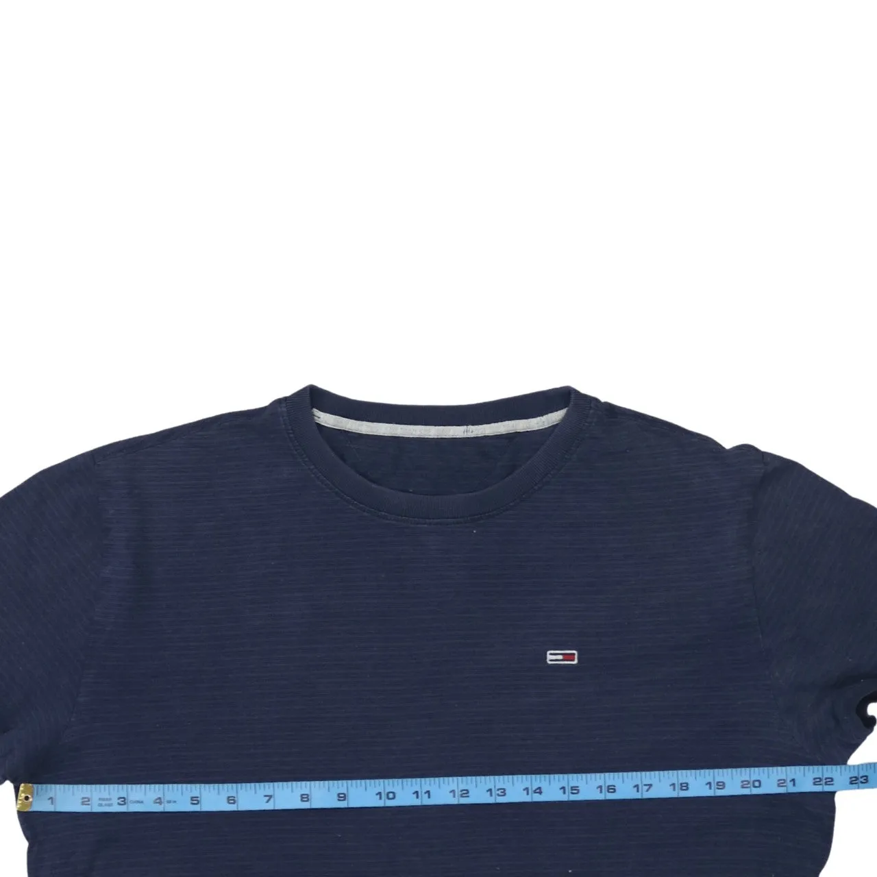 Tommy Hilfiger Navy Blue T-Shirt Men’s Medium Small Flag Logo Crewneck Tee sold by Vintage Club product image thumbnail 5
