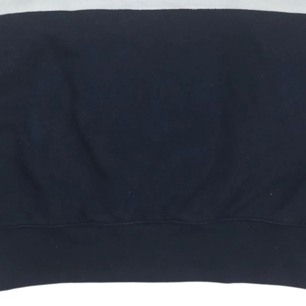 Champion White Navy Sweatshirt Men's Medium Embroidered Logo Colour Block Crewneck Pullover sold by Vintage Club product image thumbnail 4