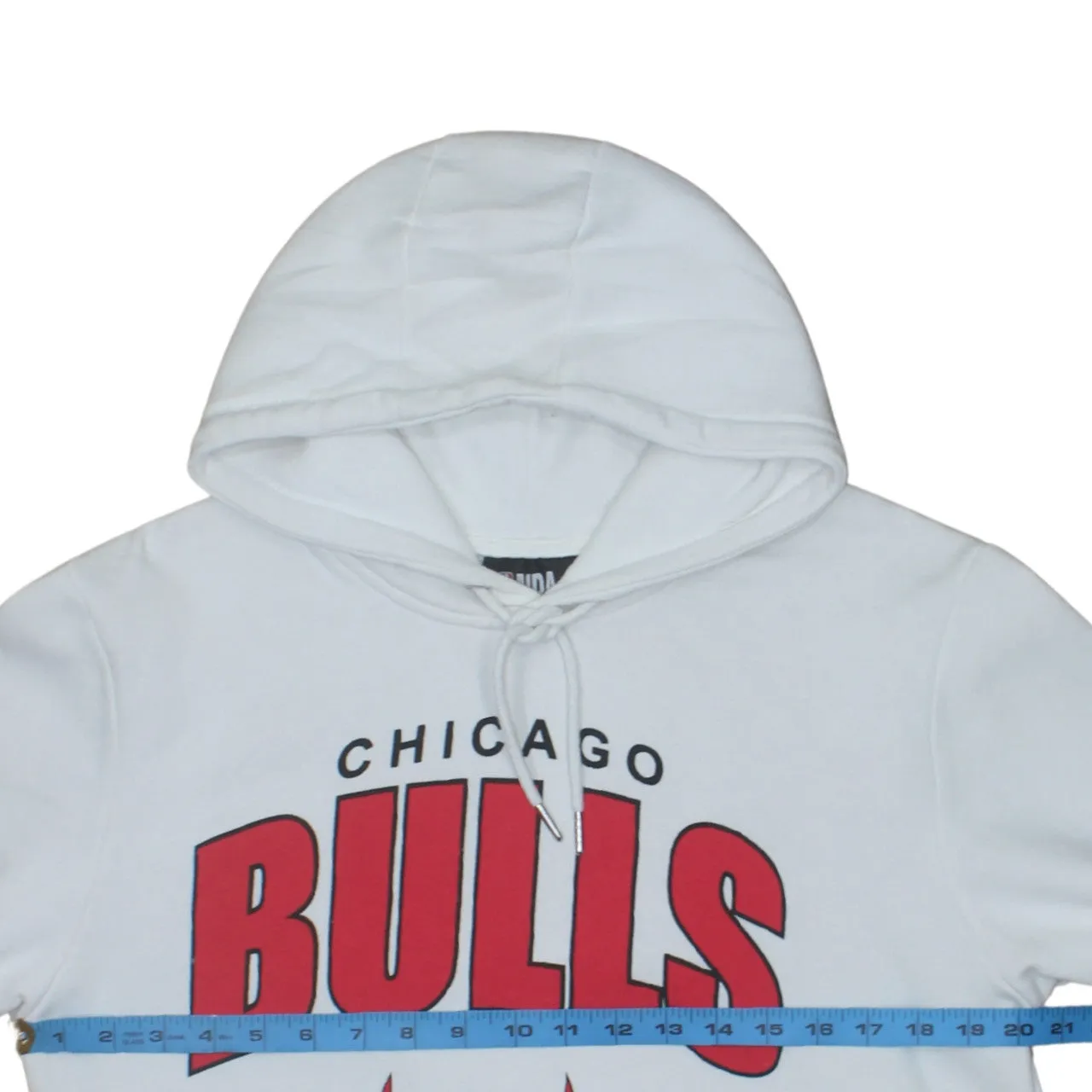 NBA 90's Chicago Bulls Pullover Hoodie Large White sold by Vintage Club product image thumbnail 5