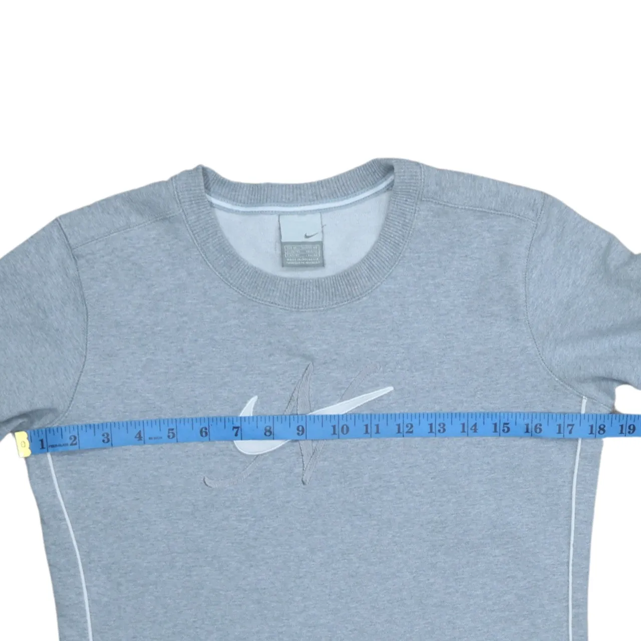 Nike 90's Center Middle Swoosh Crew Neck Sweatshirt Medium Grey sold by Vintage Club product image thumbnail 5