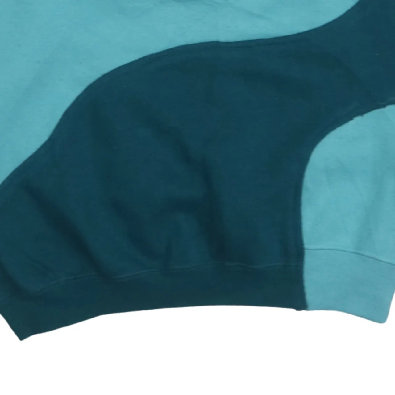 Nike 90's Center Middle Swoosh Crew Neck Sweatshirt Medium Green sold by Vintage Club product image thumbnail 4