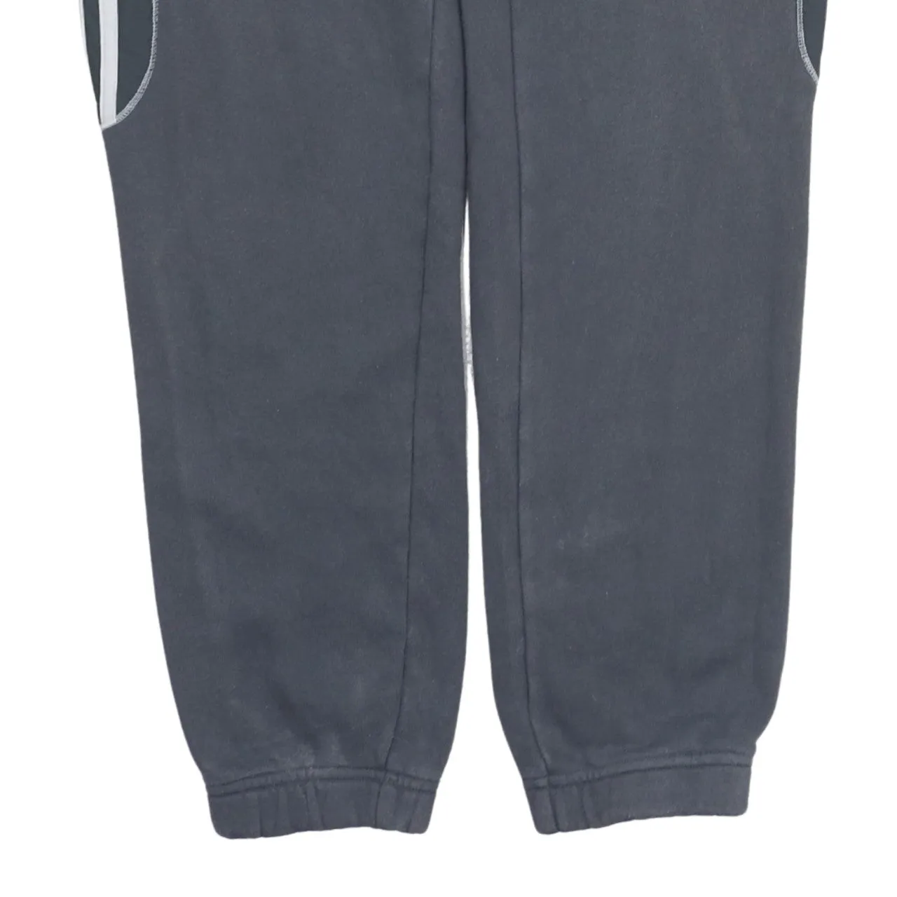 Adidas 90's Tracksuit Casual Joggers / Sweatpants Medium Grey sold by Vintage Club product image thumbnail 4