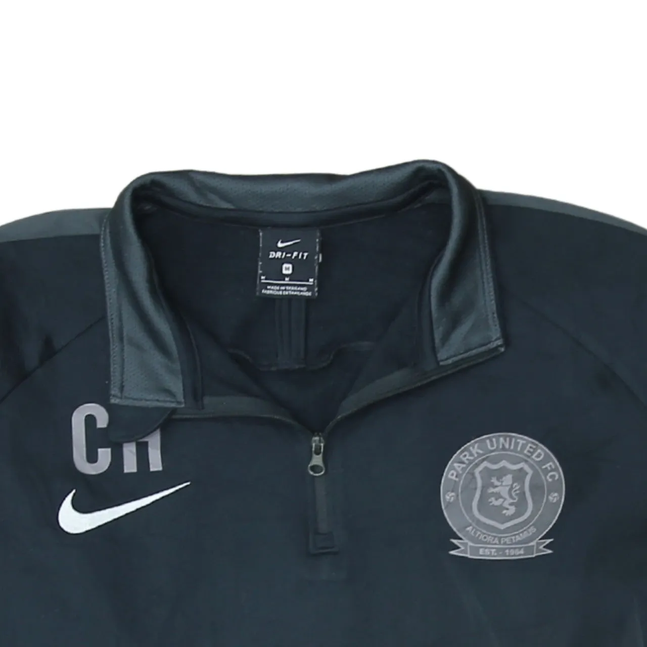 Nike 90's Swoosh Quarter Zip Sweatshirt Medium Black sold by Vintage Club product image thumbnail 3