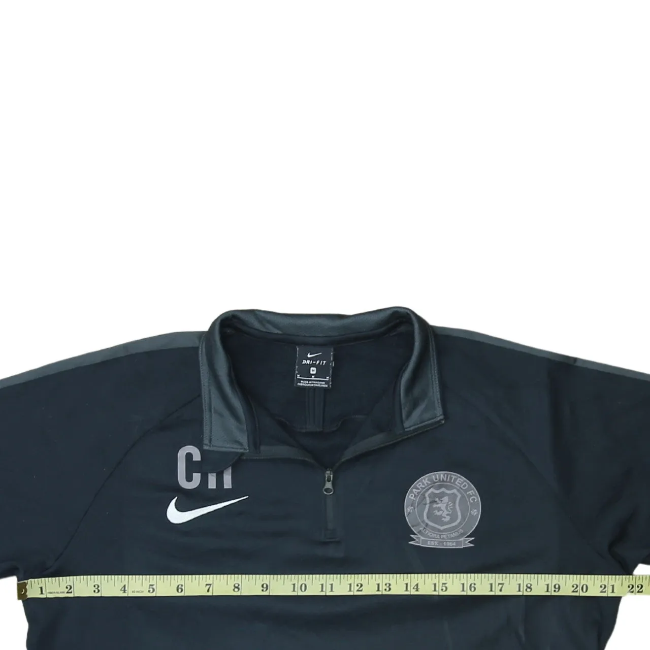 Nike 90's Swoosh Quarter Zip Sweatshirt Medium Black sold by Vintage Club product image thumbnail 5