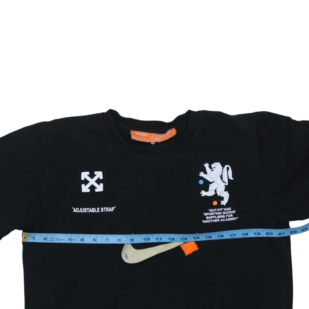 Nike 90's Center Middle Swoosh Crew Neck Sweatshirt Medium Black sold by Vintage Club product image thumbnail 5