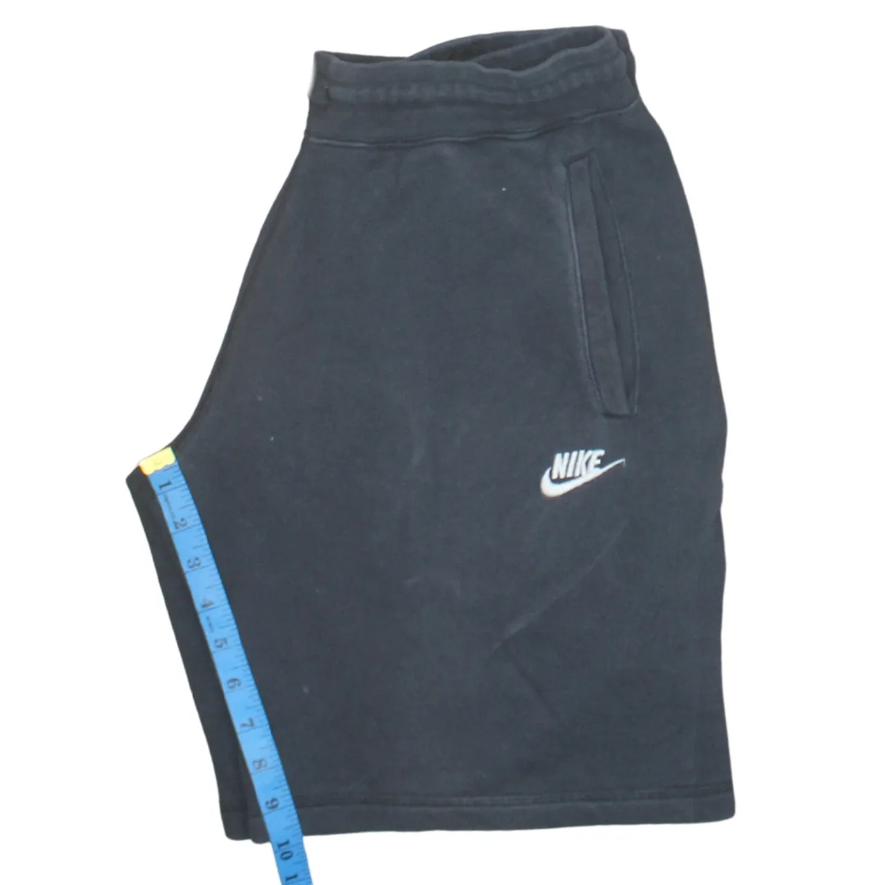 Nike 90's Swoosh Baggy Chino Shorts Medium Black sold by Vintage Club product image thumbnail 5