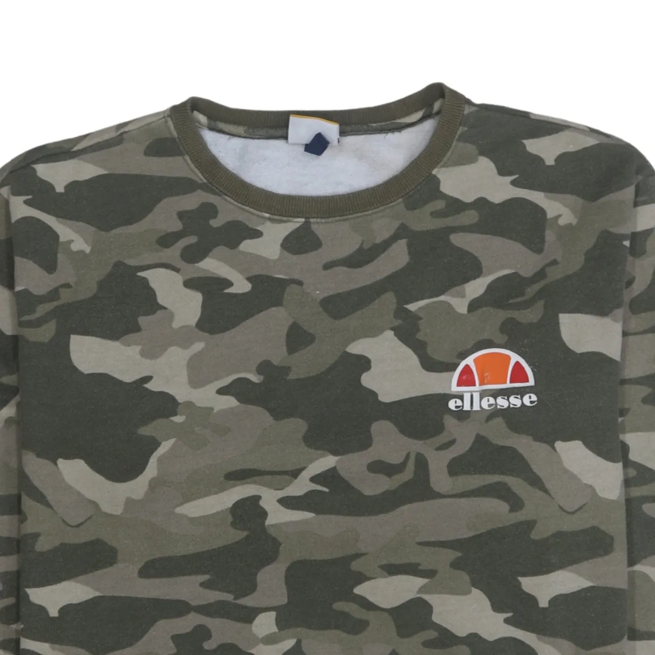 Ellesse Green Camo Sweatshirt Women’s XLarge Printed Chest Logo Fleece Lined Pullover Top sold by Vintage Club product image thumbnail 3