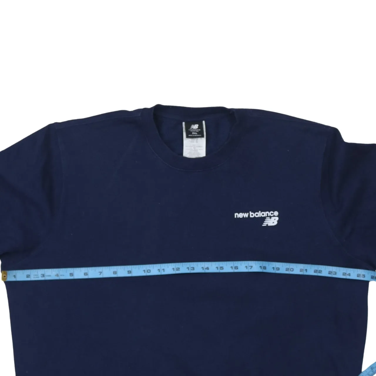 New Balance Navy Blue Sweatshirt Men's Medium Embroidered Chest Logo Crewneck Pullover Top sold by Vintage Club product image thumbnail 5