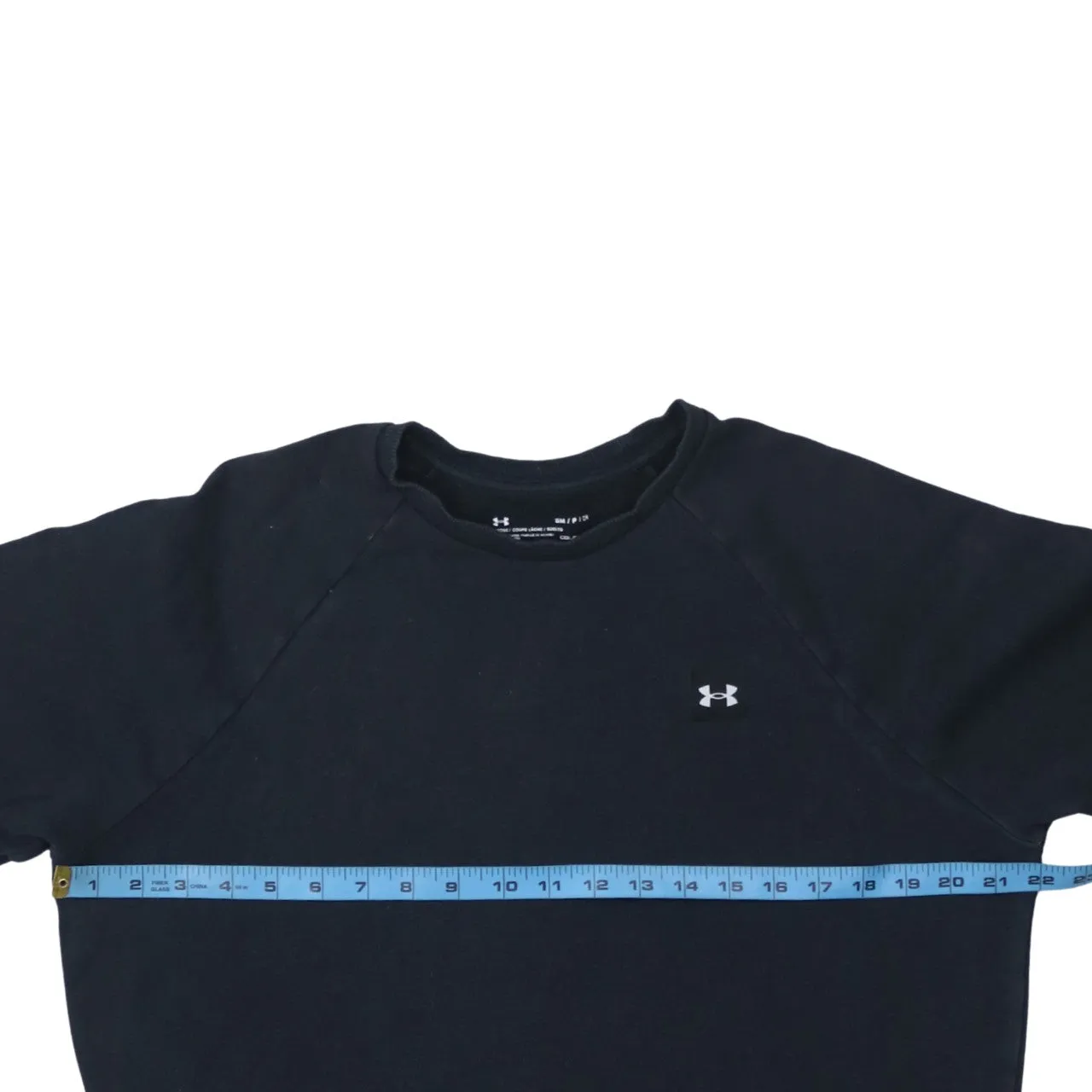 Under Armour Black Sweatshirt Men's Small Embroidered Chest Logo Raglan Sleeve Pullover Fleece Top sold by Vintage Club product image thumbnail 5