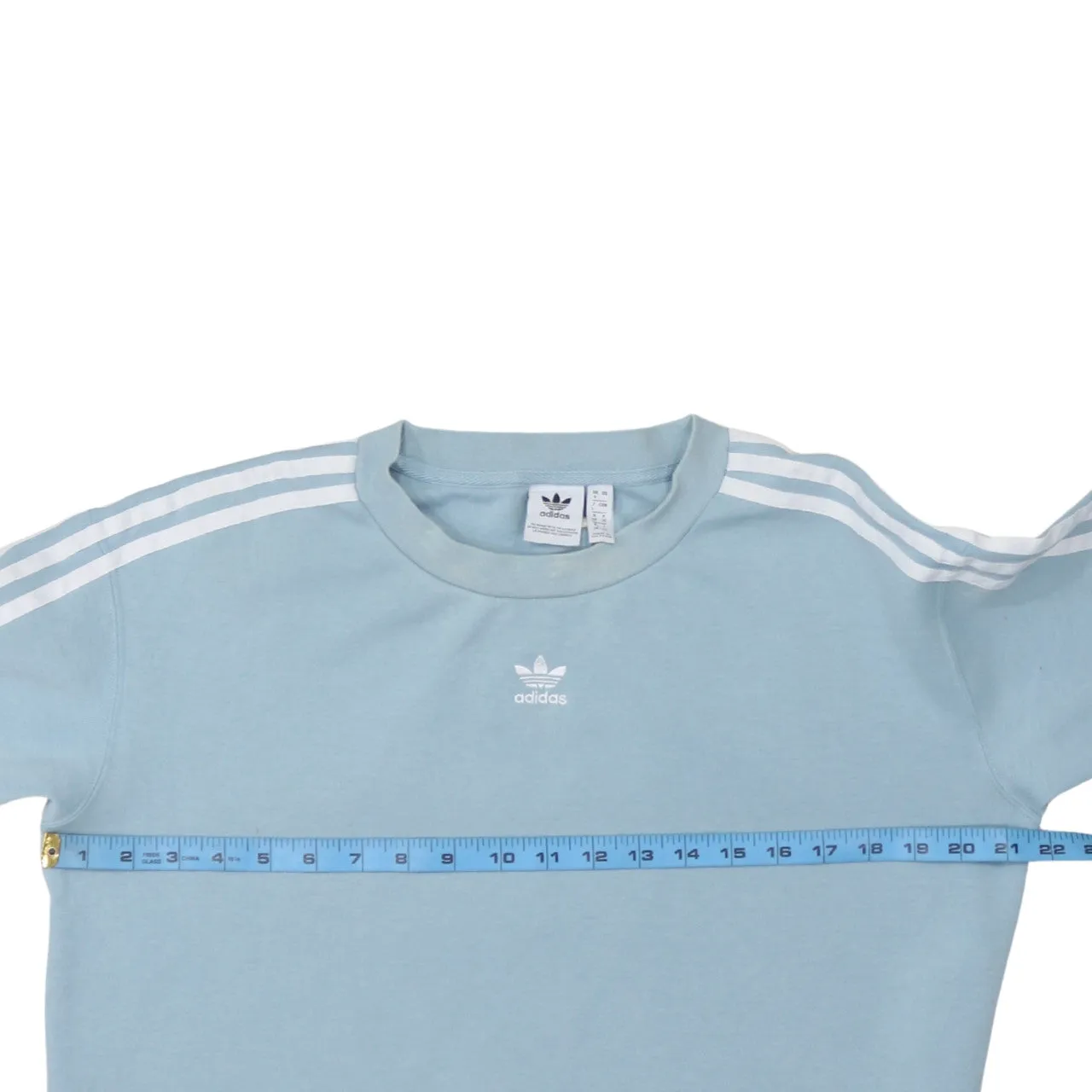 Adidas Light Blue Sweatshirt Women’s Medium Trefoil Logo Three Stripe Sleeve Pullover Top sold by Vintage Club product image thumbnail 5