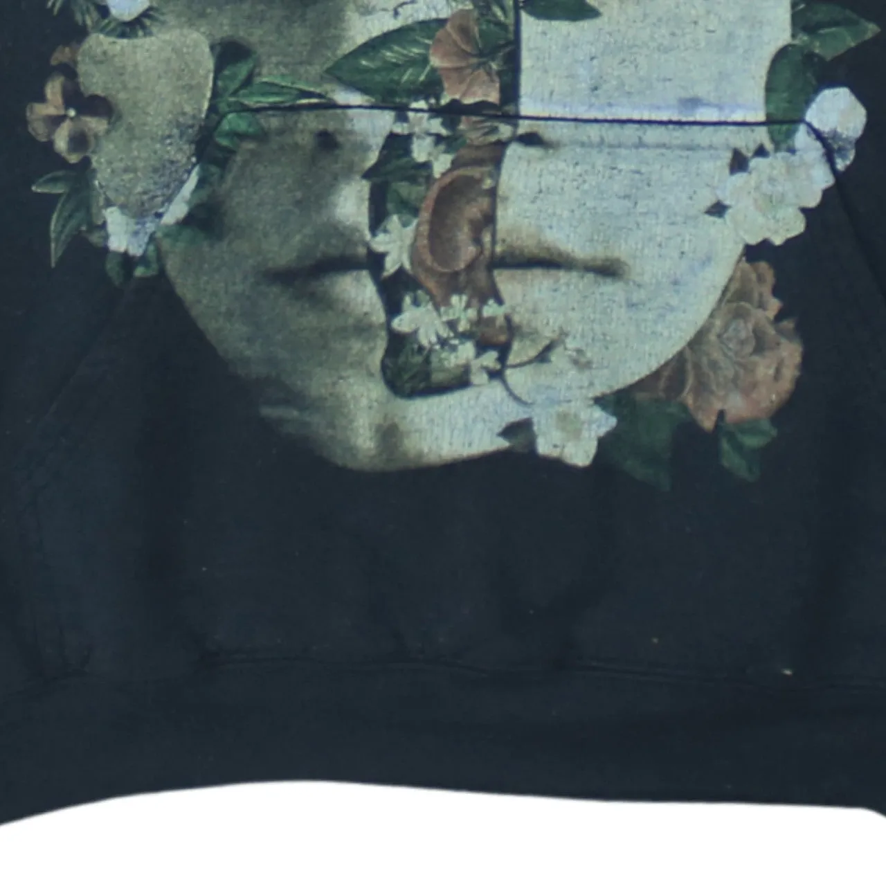 Gildan 90's Lightweight Pullover Hoodie Small Black sold by Vintage Club product image thumbnail 4