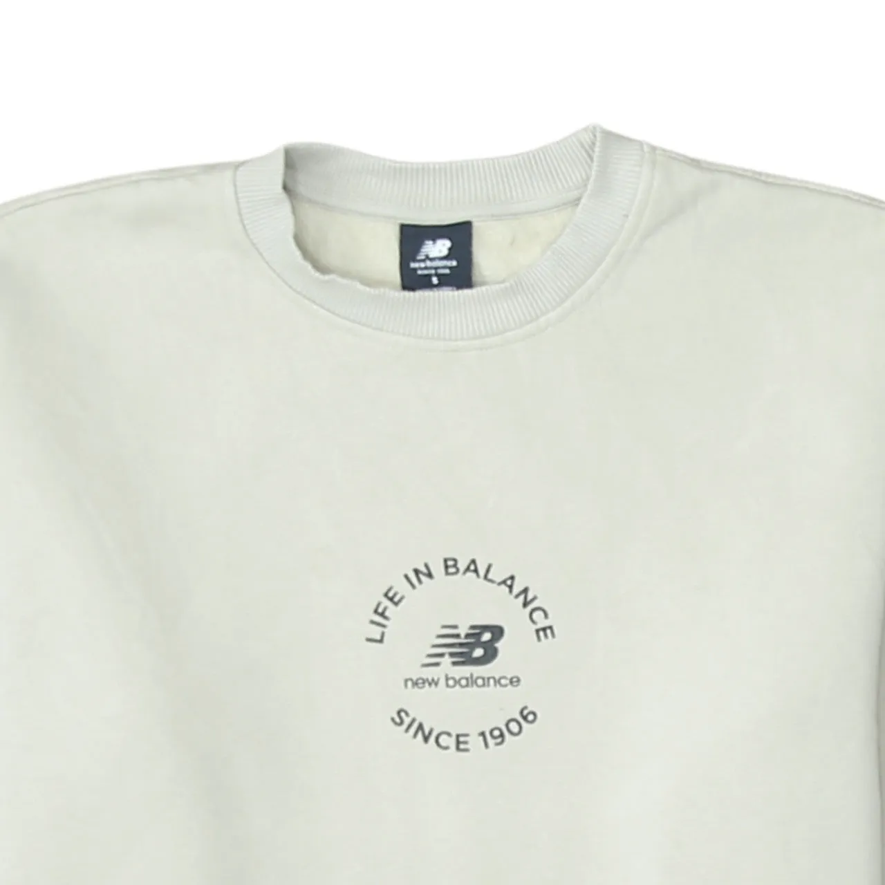 New Balance 90's Lightweight Crew Neck Sweatshirt Small Beige Cream sold by Vintage Club product image thumbnail 3
