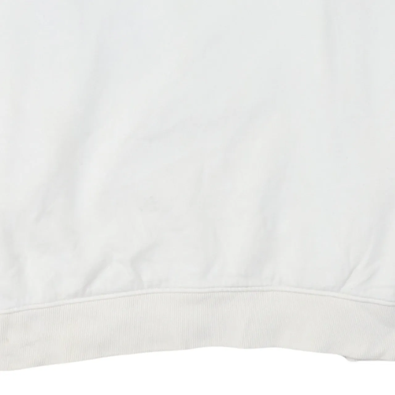 Guess White Sweatshirt Women's XLarge Printed Logo Crewneck Ribbed Cuffs Pullover Top sold by Vintage Club product image thumbnail 4