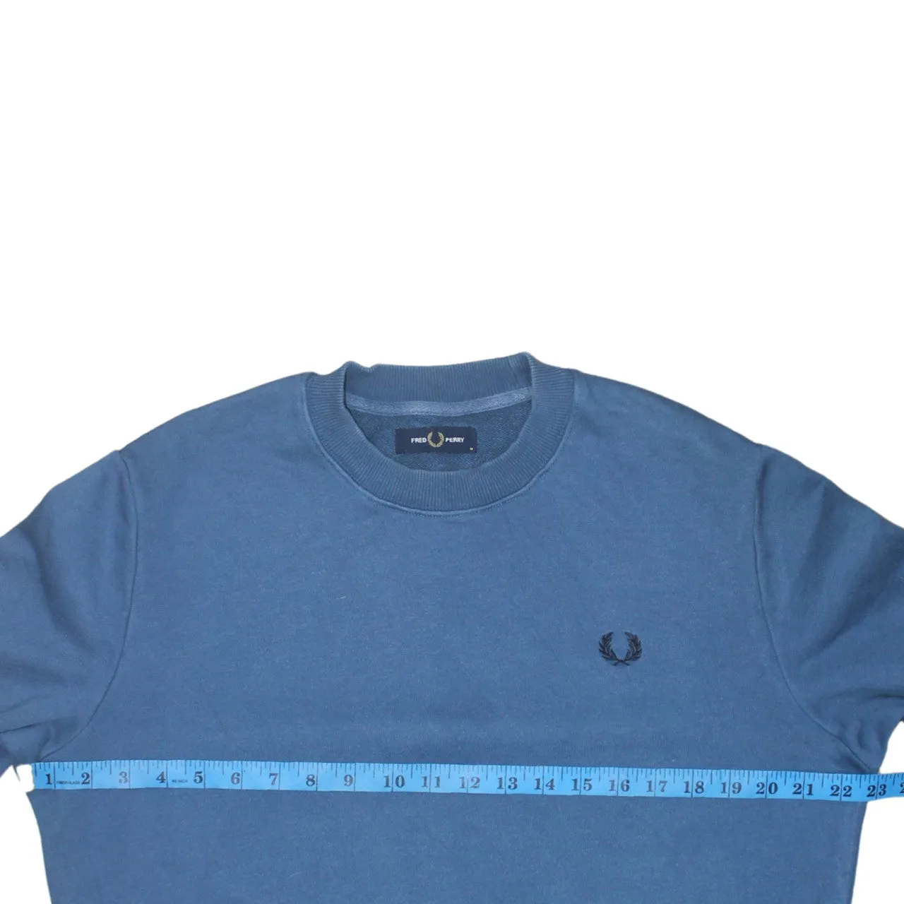 Fred Perry Blue Sweatshirt Men's Medium Embroidered Laurel Wreath Logo Crewneck Pullover sold by Vintage Club product image thumbnail 5