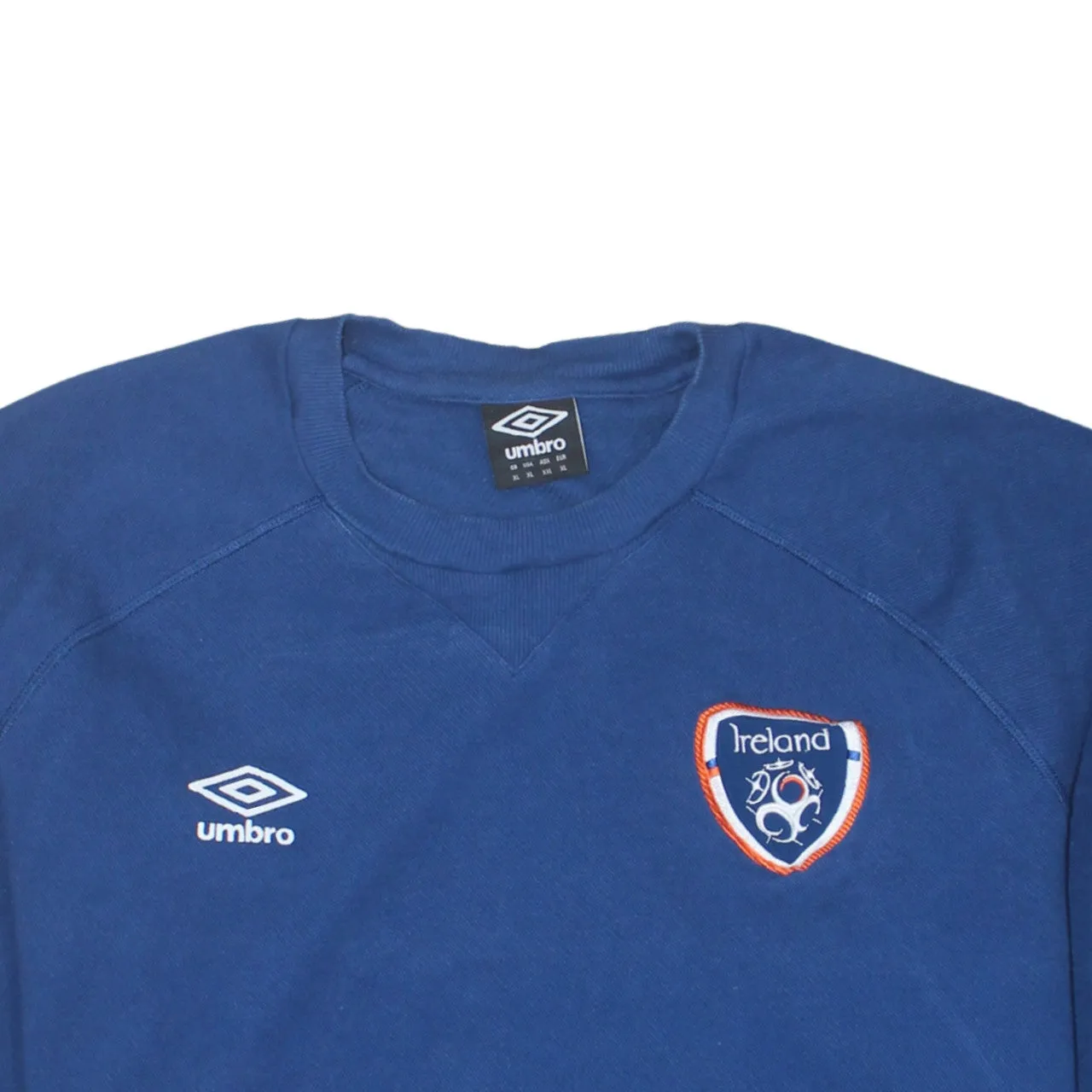 Umbro Navy Blue Sweatshirt Women’s XLarge Ireland Crest Embroidered Logos Pullover Top sold by Vintage Club product image thumbnail 3