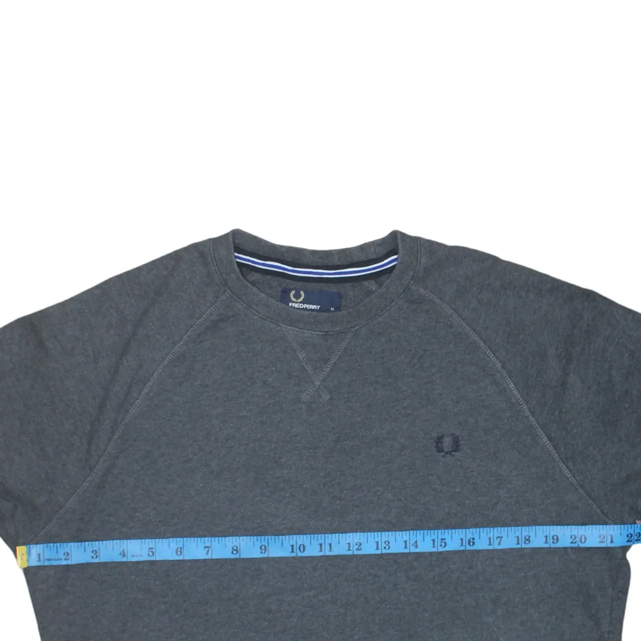 FRED PERRY 90's Lightweight Crew Neck Sweatshirt Medium Grey sold by Vintage Club product image thumbnail 5