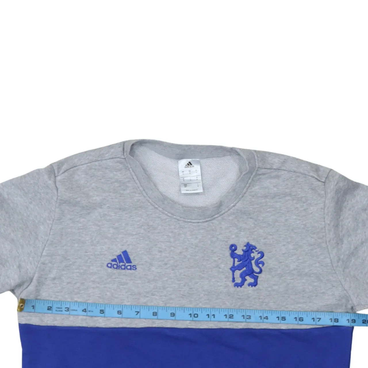 Adidas 90's Lightweight Crew Neck Sweatshirt Small Grey sold by Vintage Club product image thumbnail 5