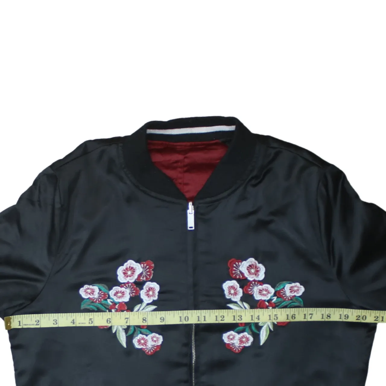 Retro 90's Lightweight Full Zip Up Windbreaker Small Black sold by Vintage Club product image thumbnail 5