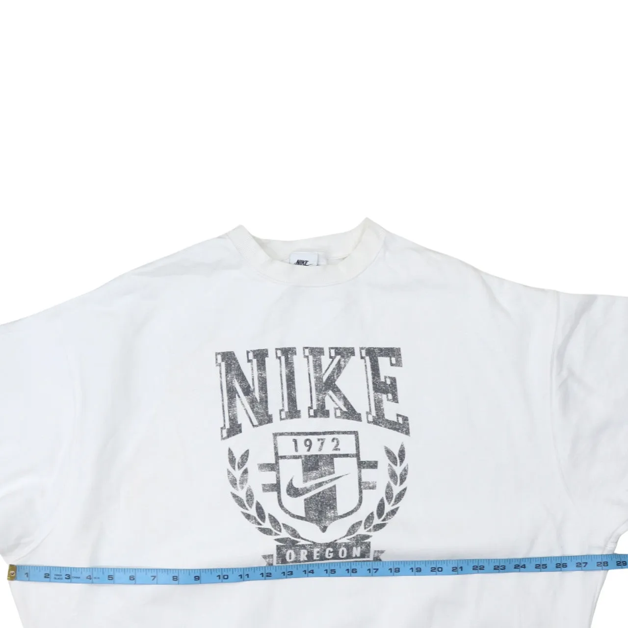 Nike White Sweatshirt Men's Small Oregon 1972 Crest Printed Logo Crewneck Pullover sold by Vintage Club product image thumbnail 5