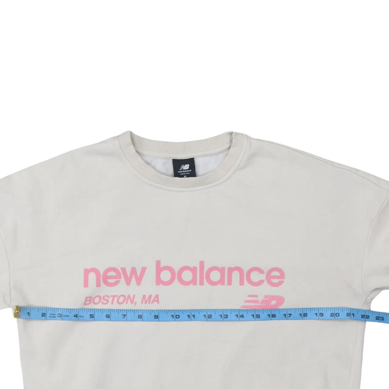 New Balance 90's Spellout Crew Neck Sweatshirt Medium Beige Cream sold by Vintage Club product image thumbnail 5