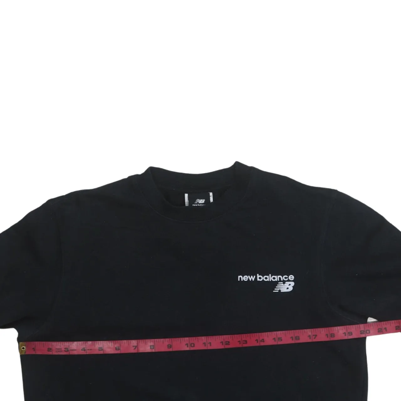 New Balance Black Sweatshirt Men's Small Printed Chest Logo Crewneck Pullover Fleece Top sold by Vintage Club product image thumbnail 5