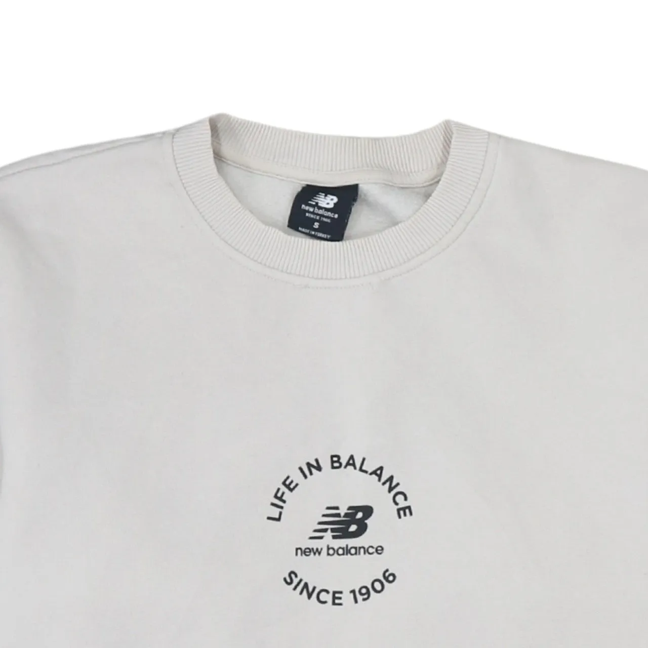 New Balance 90's Lightweight Crew Neck Sweatshirt Small Beige Cream sold by Vintage Club product image thumbnail 3