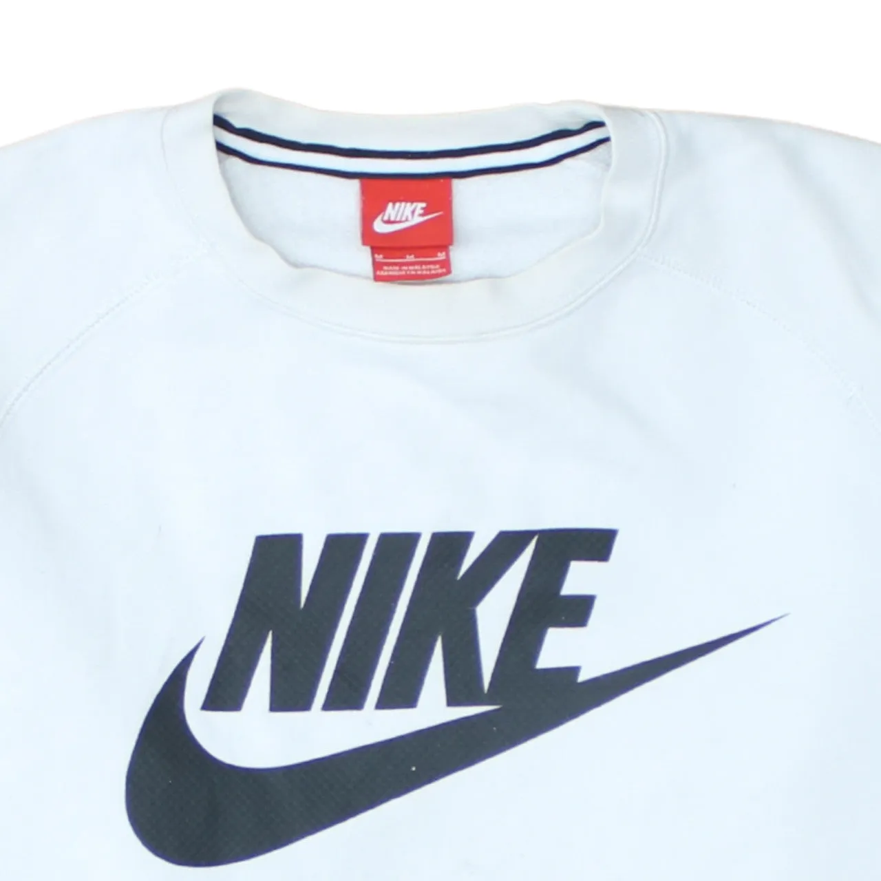 Nike 90's Center Middle Swoosh Crew Neck Sweatshirt Medium White sold by Vintage Club product image thumbnail 3