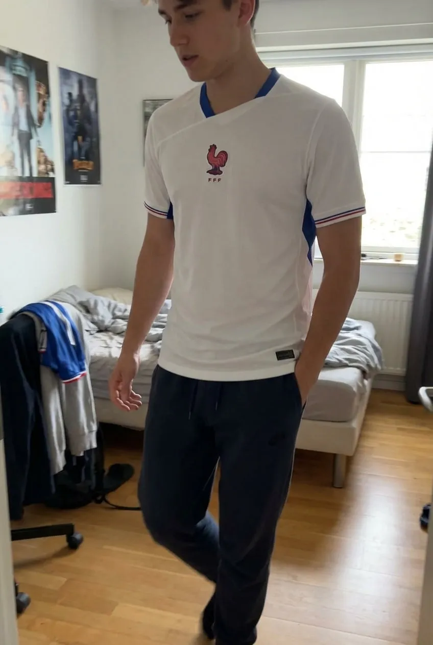 France Away Shirt 2022/2023 Football Shirt sold by Vintage Club product image thumbnail 4