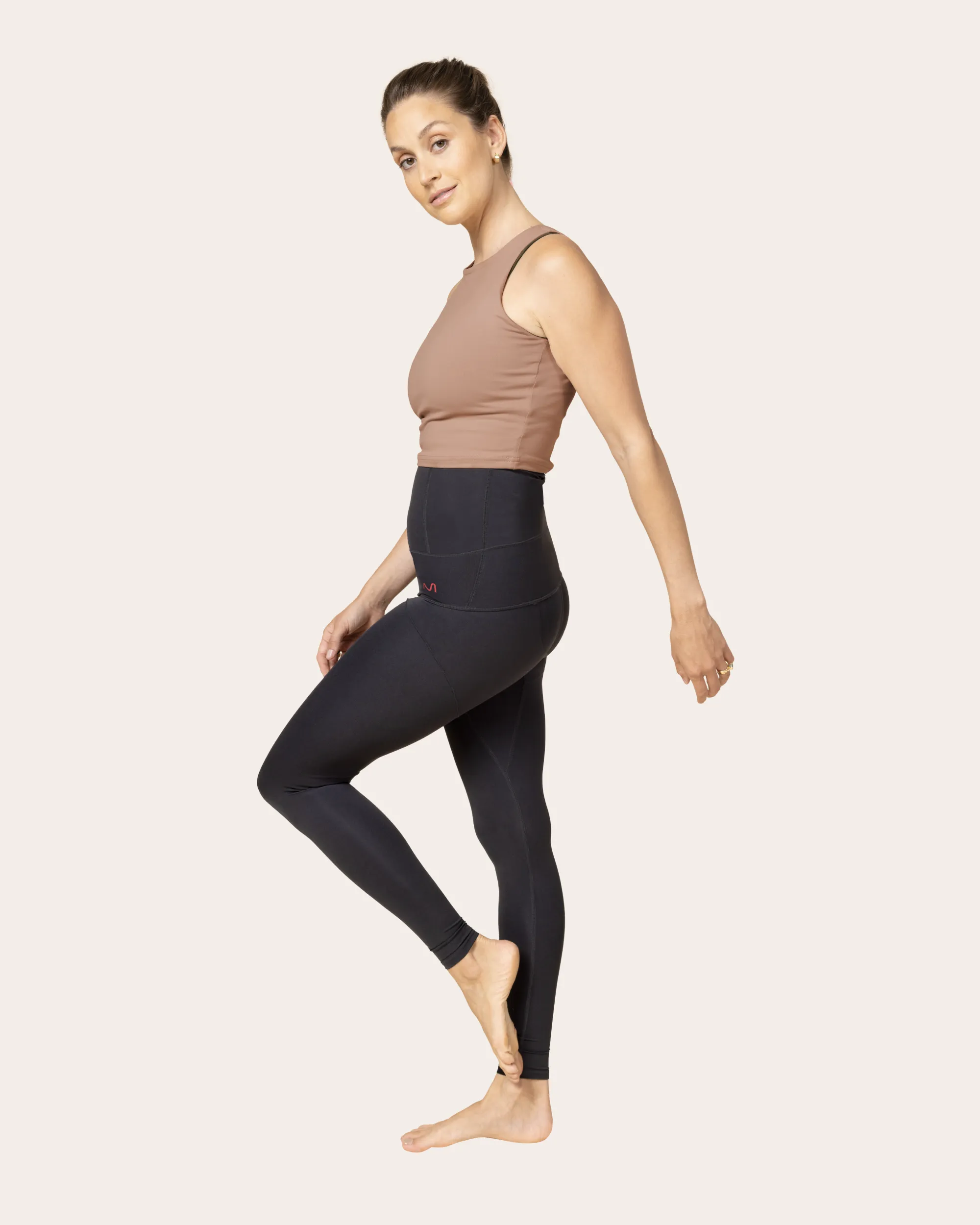 POSTPARTUM RECOVERY LEGGING II sold by Everform Therapywear product image thumbnail 3