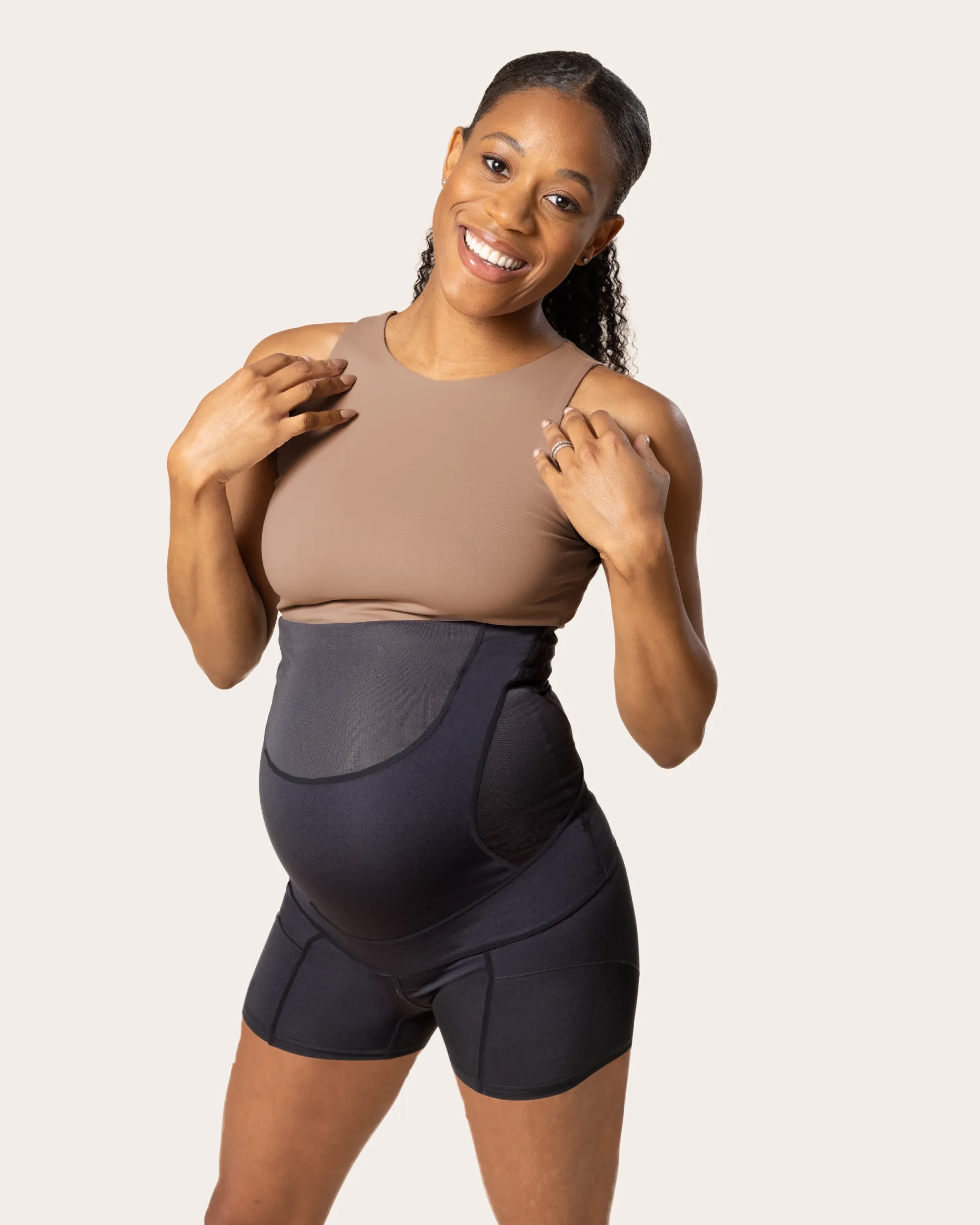 PREGNANCY SHORT - 5 INCH sold by Everform Therapywear product image thumbnail 2