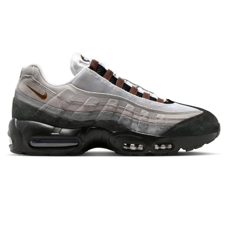 Nike SB Air Max 95 Shoes - Black/Cacao Wow/Anthracite/Light Graphite made by Nike