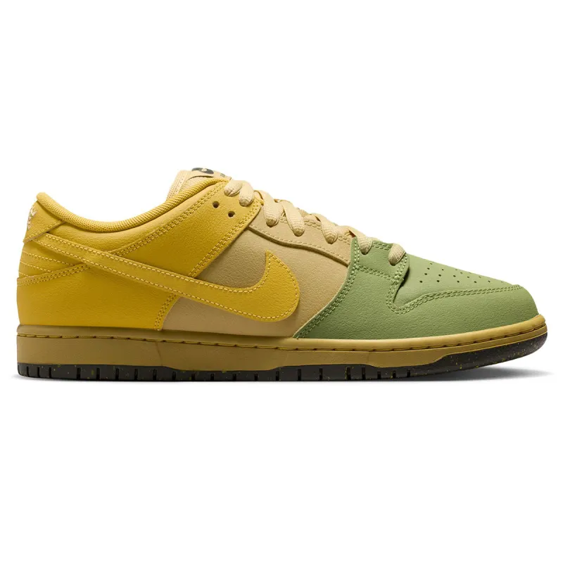 Nike SB Dunk Low Pro Shoes - Saffron Quartz/Saffron Quartz/Pear made by Nike