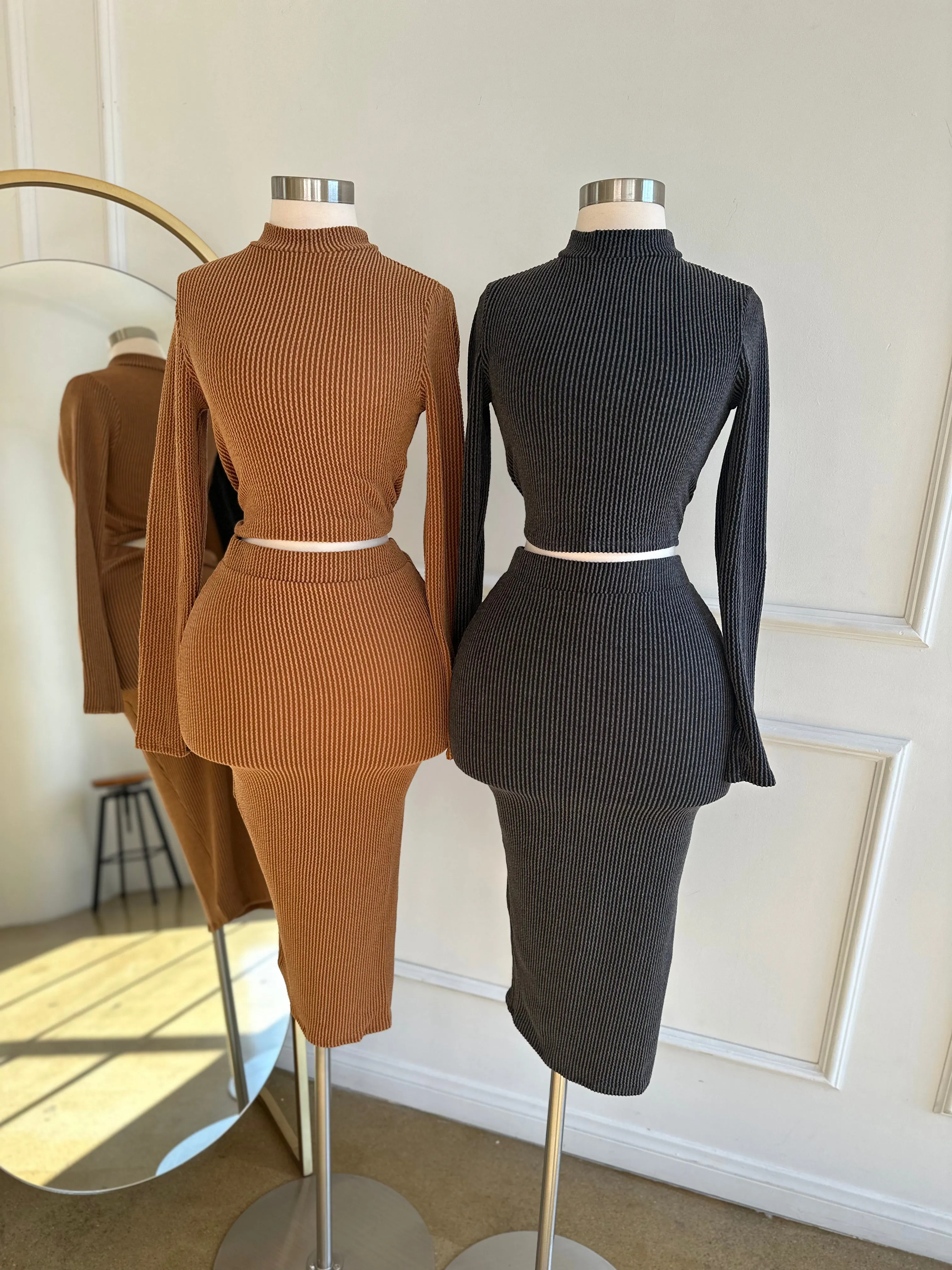 Bella Set - Charcoal sold by Valemi Boutique product image thumbnail 4