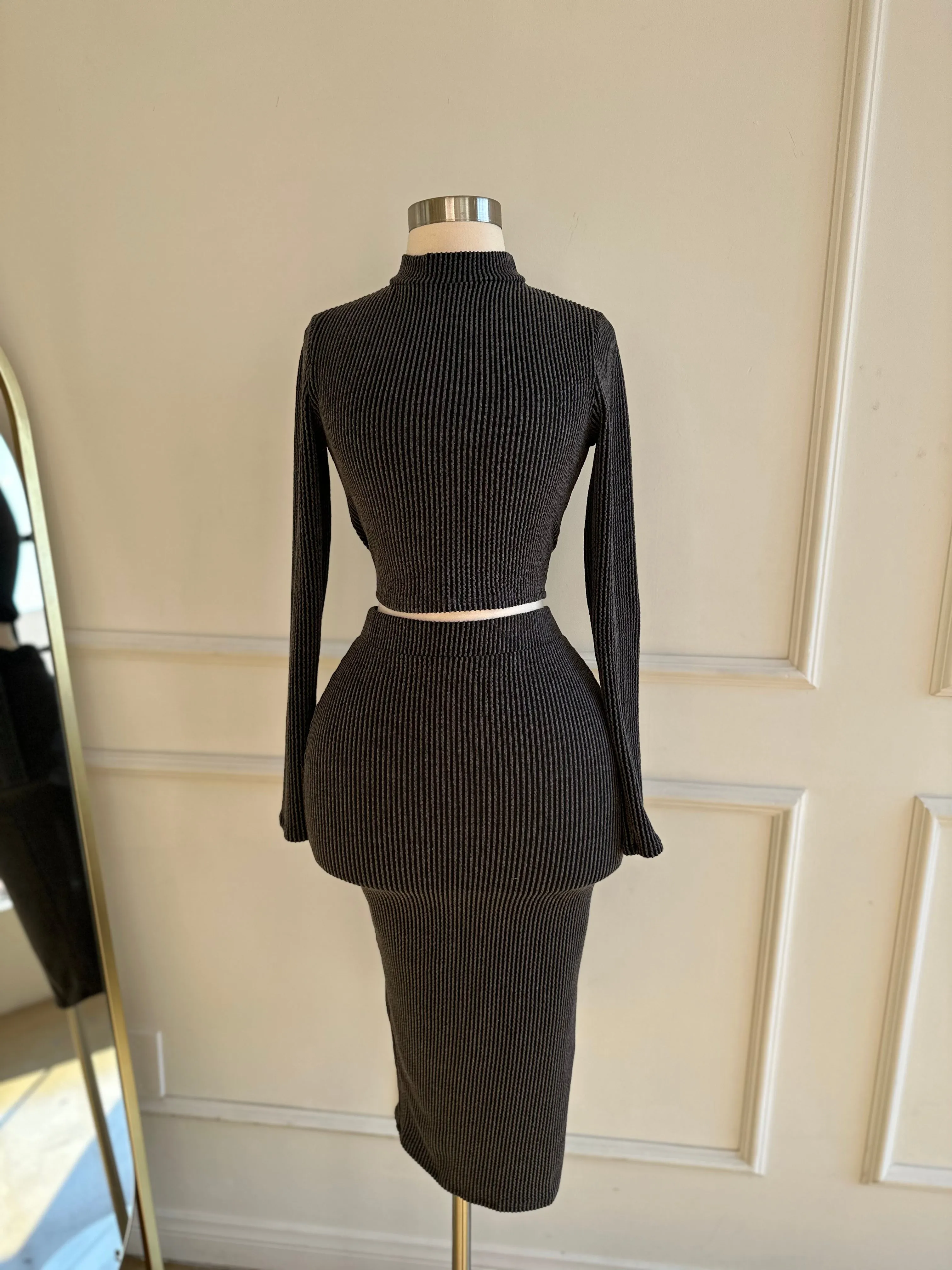 Bella Set - Charcoal sold by Valemi Boutique