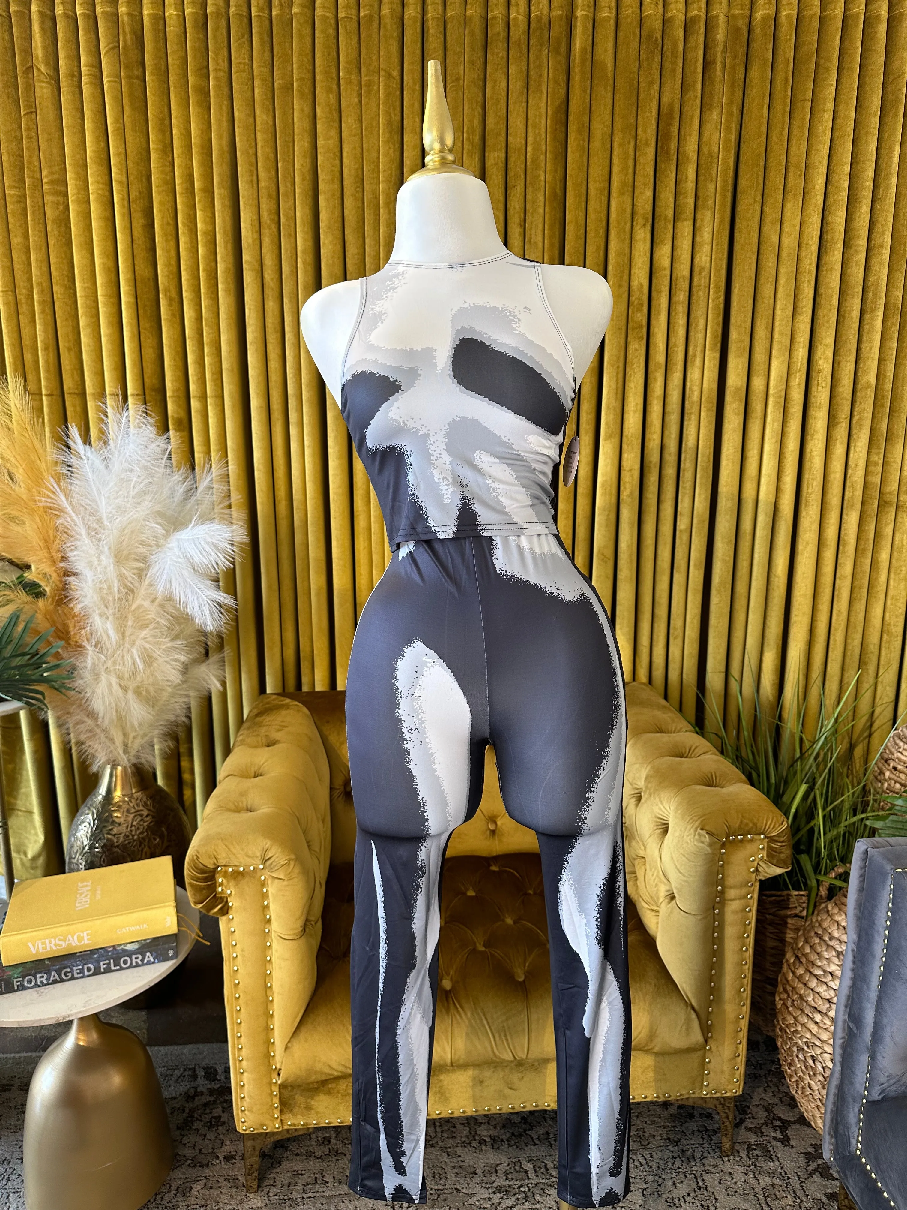 Cuerpada Set sold by Valemi Boutique