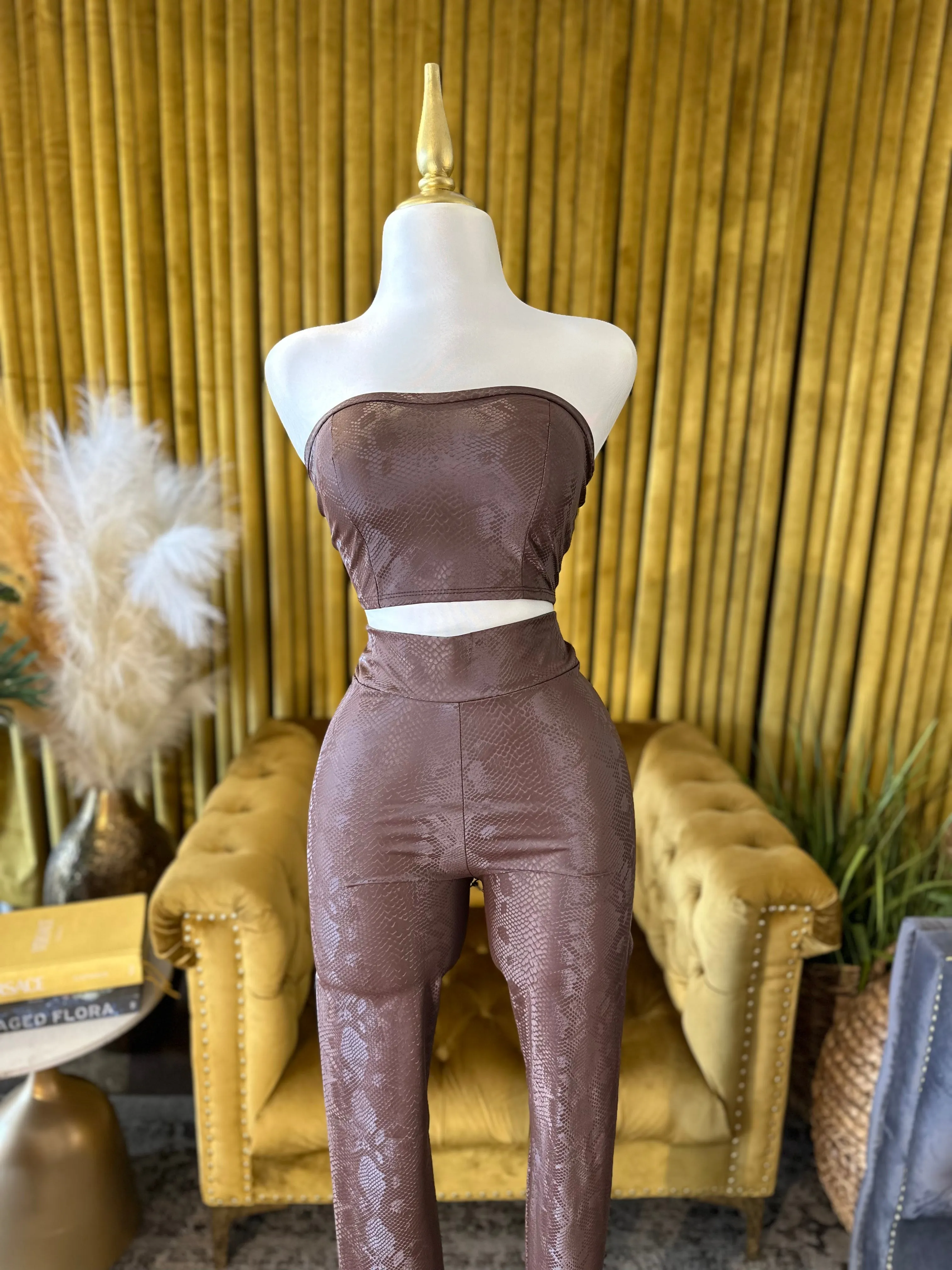 Venenosa Set sold by Valemi Boutique product image thumbnail 4