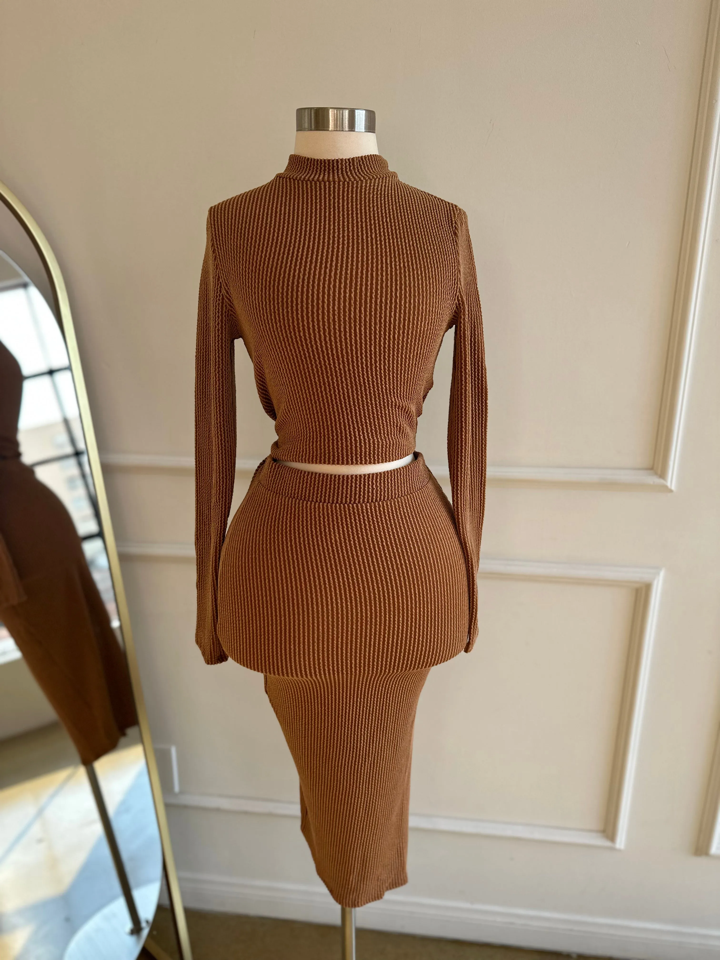 Bella Set - Antique sold by Valemi Boutique