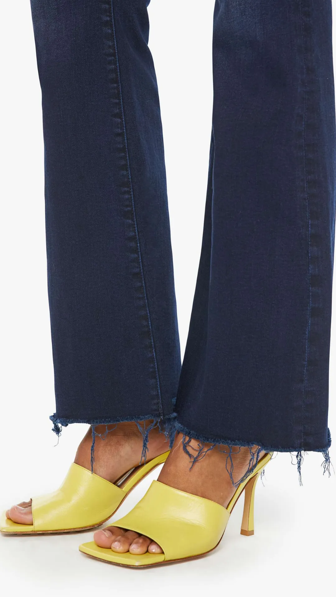 Weekender Fray sold by Isola Rancho Santa Fe product image thumbnail 4