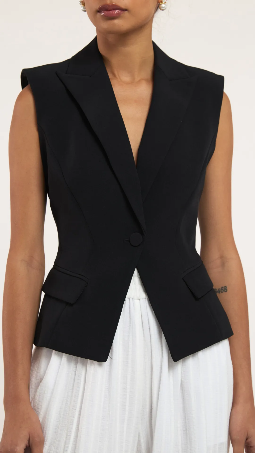 Jenna Sleeveless Blazer sold by Isola Rancho Santa Fe product image thumbnail 2