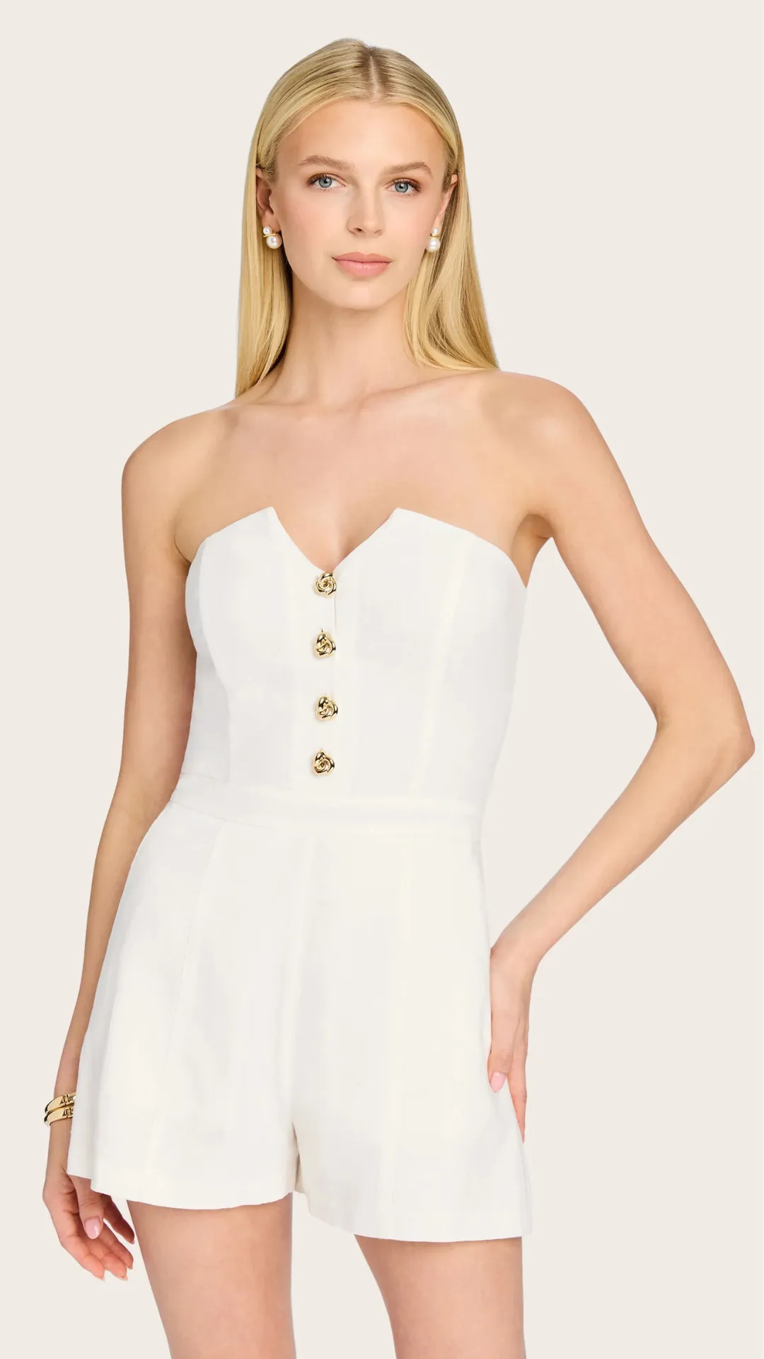 Carine Linen Romper sold by Isola Rancho Santa Fe product image thumbnail 2