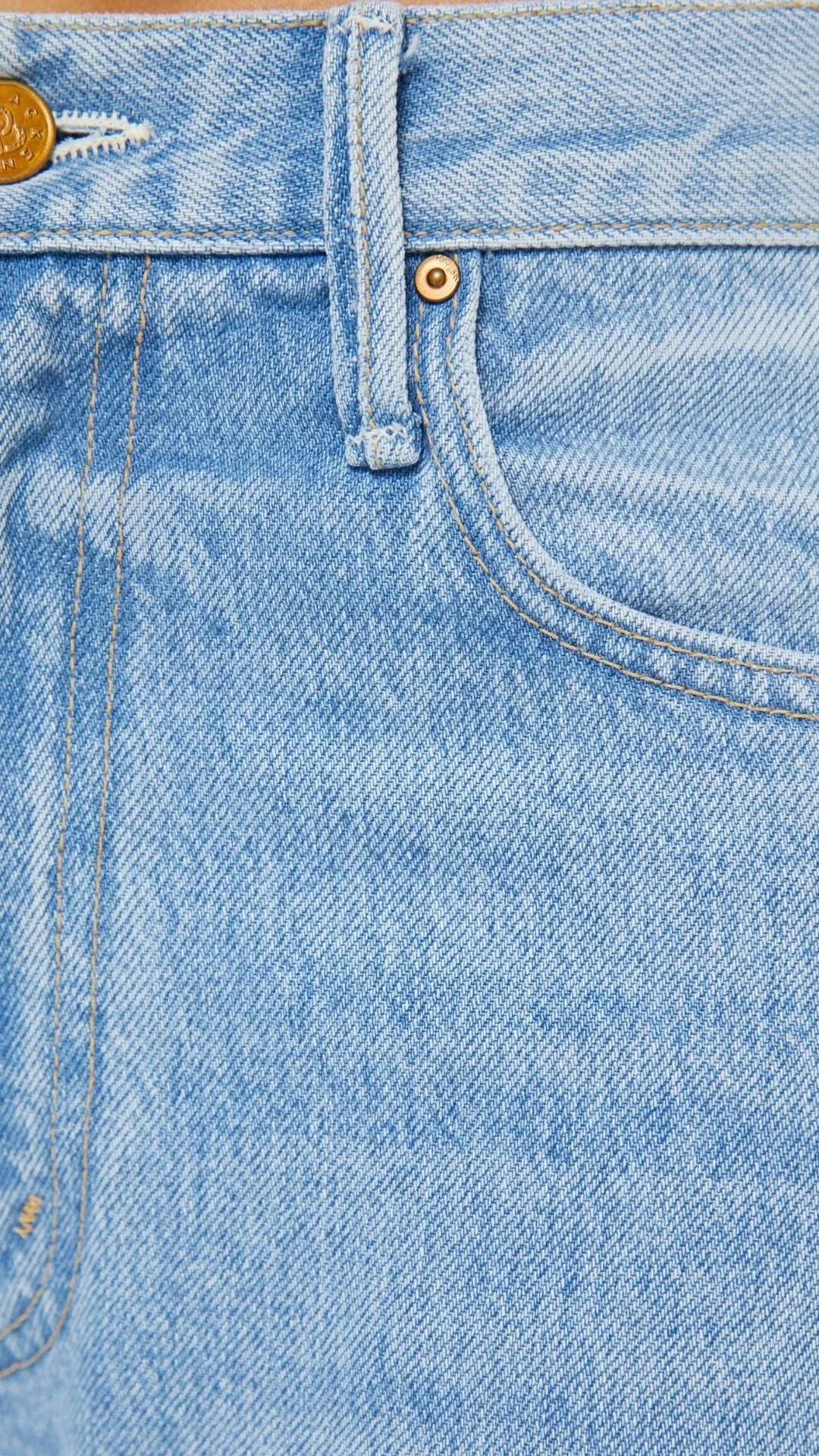 The Lemon Twist Sneak Munchies sold by Isola Rancho Santa Fe product image thumbnail 5