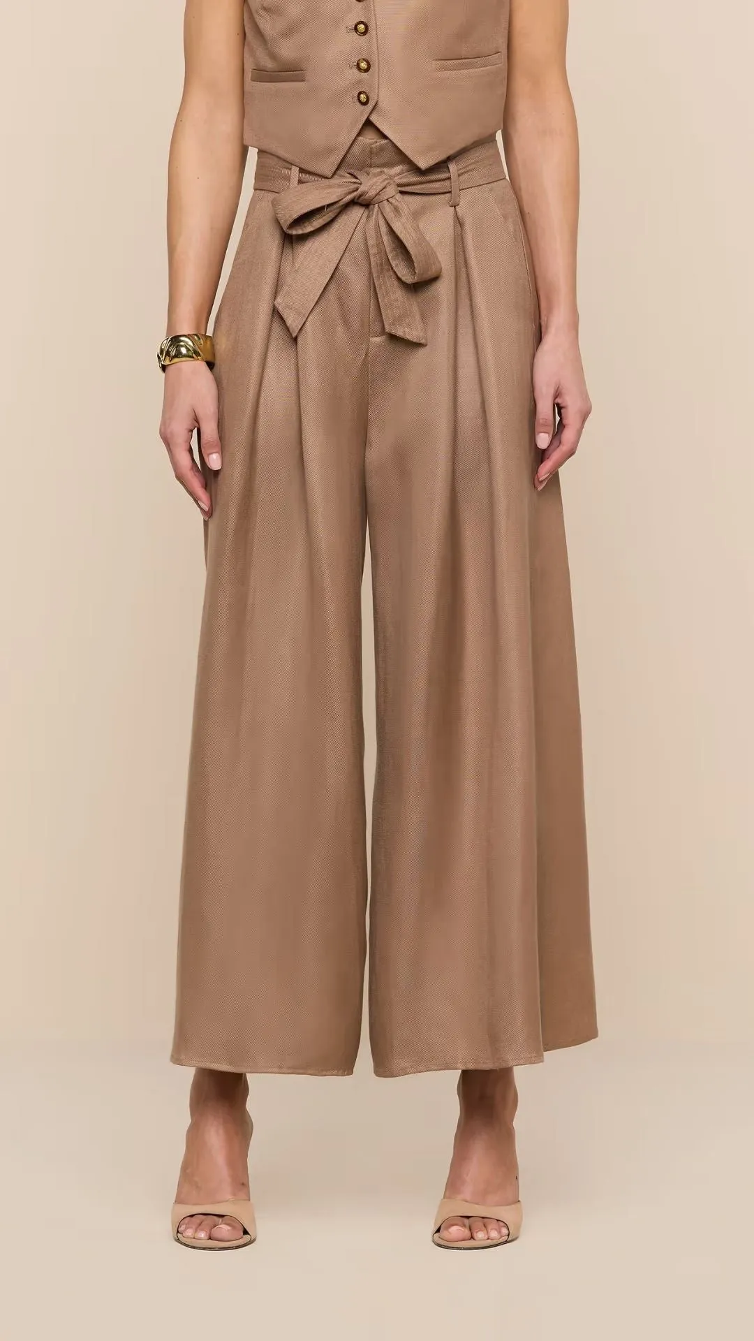 Lowen Linen-Blend Pant Barley sold by Isola Rancho Santa Fe product image thumbnail 3