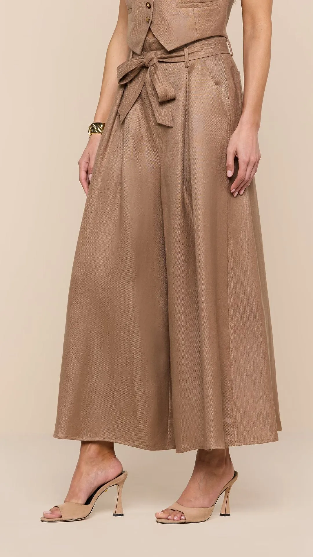 Lowen Linen-Blend Pant Barley sold by Isola Rancho Santa Fe product image thumbnail 4