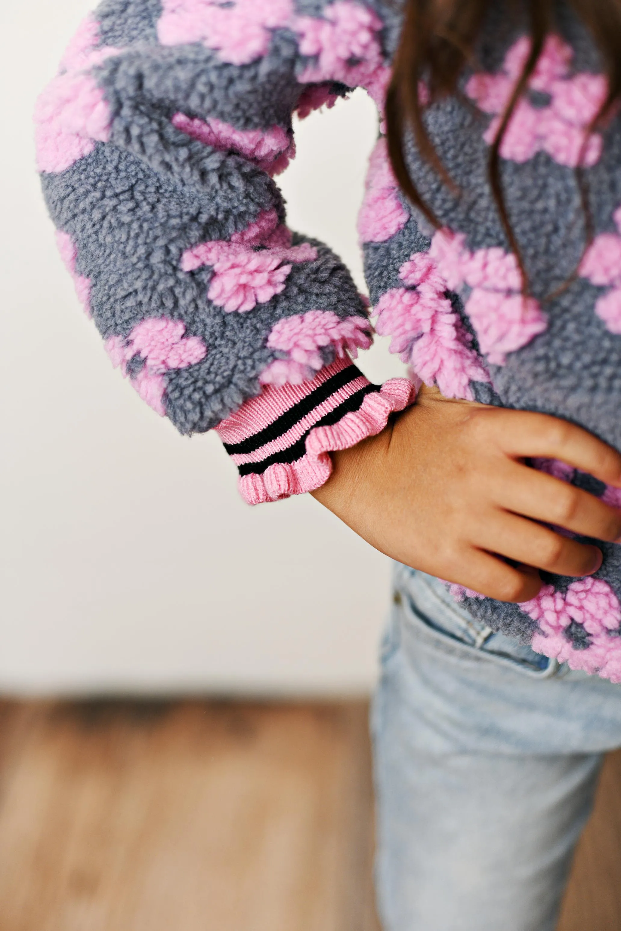 Pink Daisy Sweater sold by Roxie’s Picks product image thumbnail 2